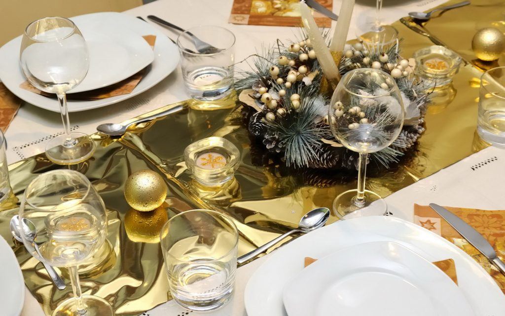 How to set a table for New year 2018
